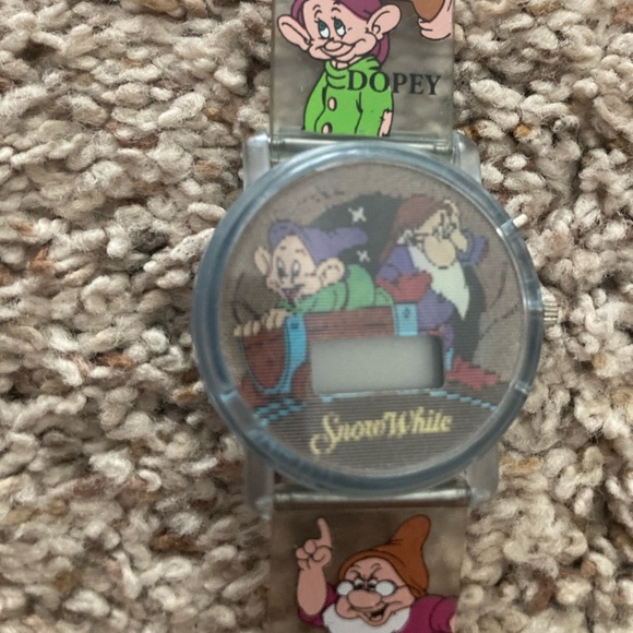 Vintage Snow White Watch - Picture 2 of 5
